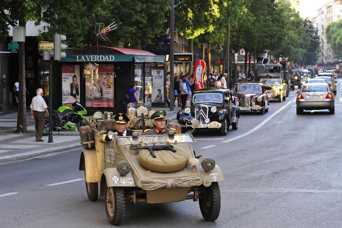 Vehículos militares en Murcia en 2014 VEHICULOS MURCIA 2014 Codex Belix.jpg