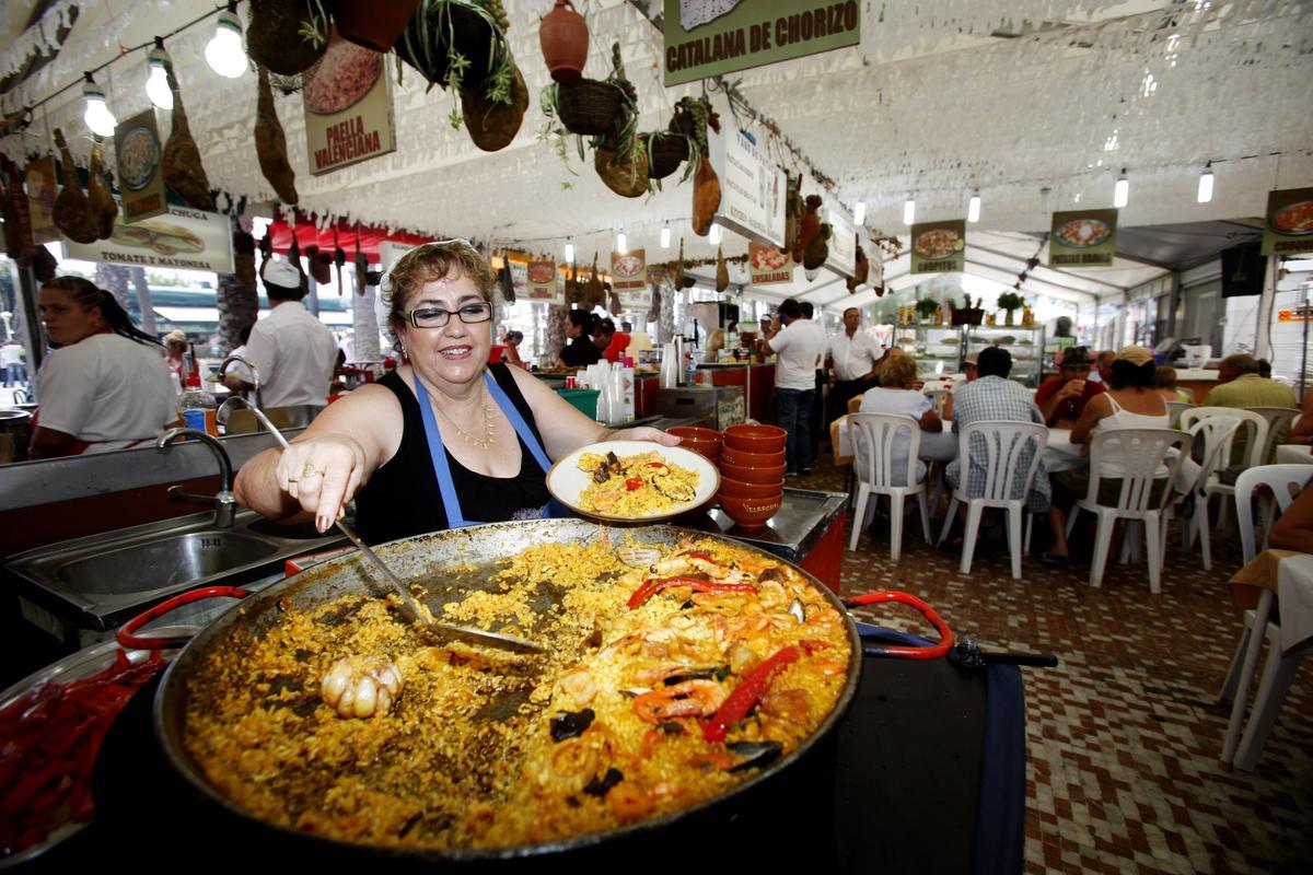 Hoteleros y hosteleros prevén un aumento de gasto y de visitantes estas Hogueras