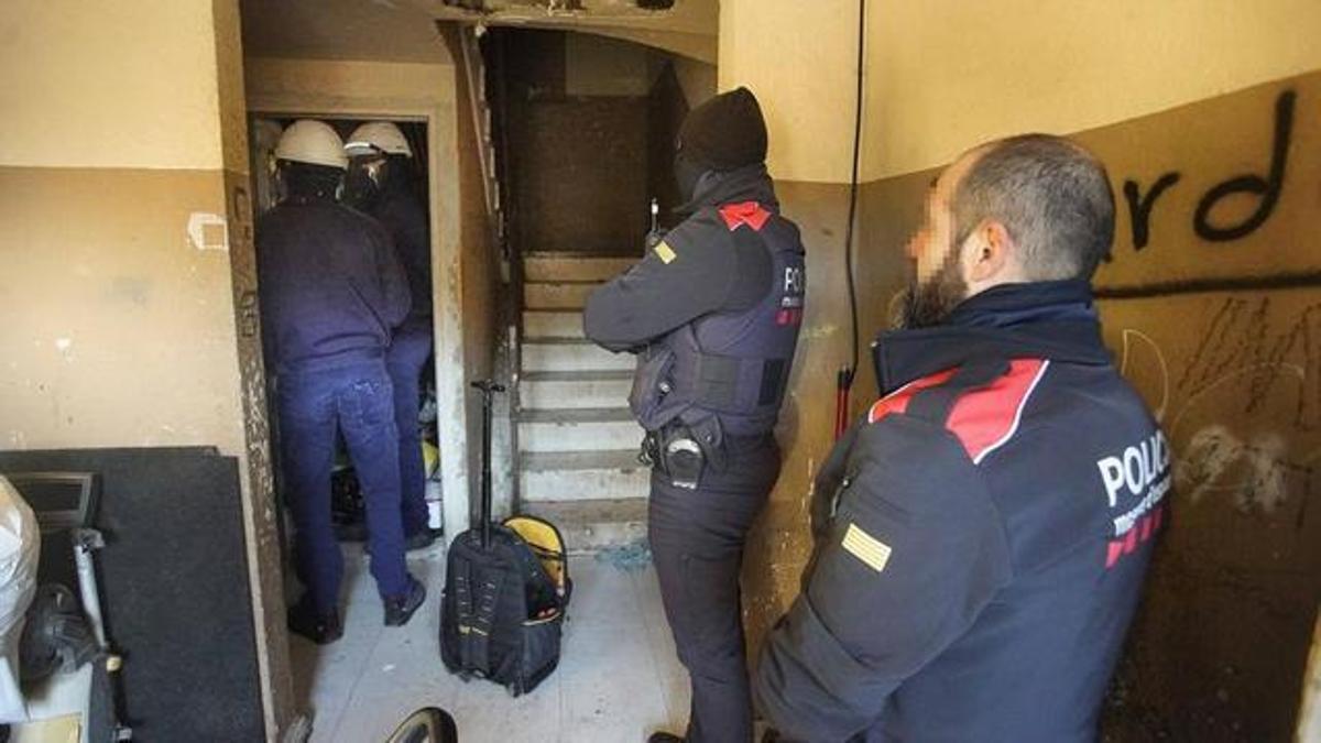 Una insepecció per frau elèctric a Font de la Pólvora, en una imatge d'arxiu.