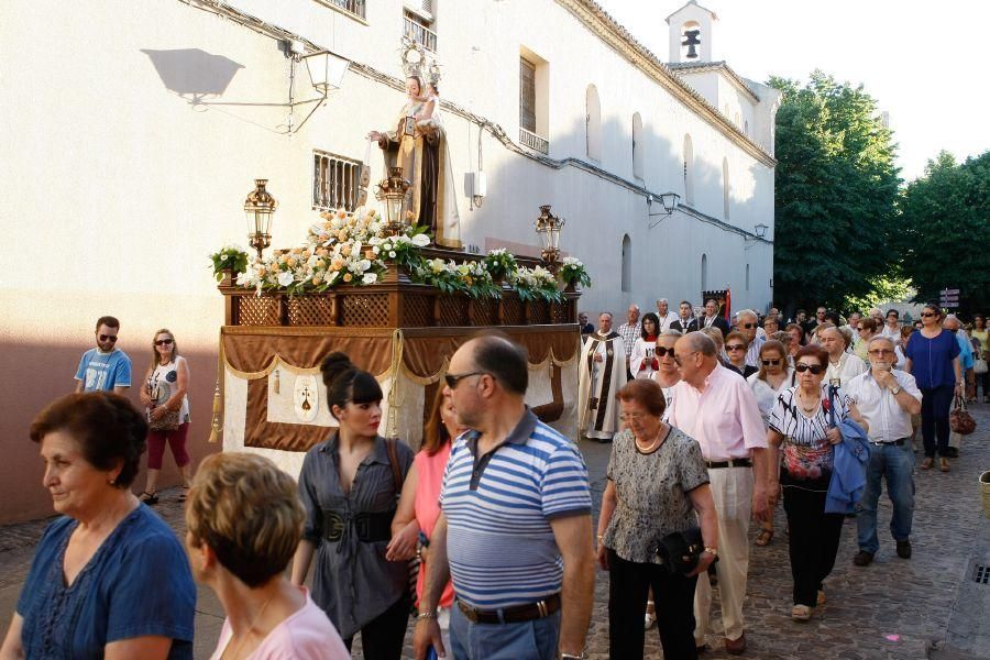 La procesión del Carmen toma el casco antiguo