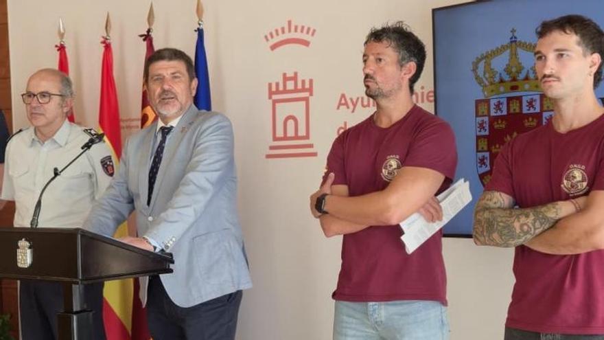 Los Bomberos de Murcia se unen en una ONG para ayudar a Venezuela en su primera misión