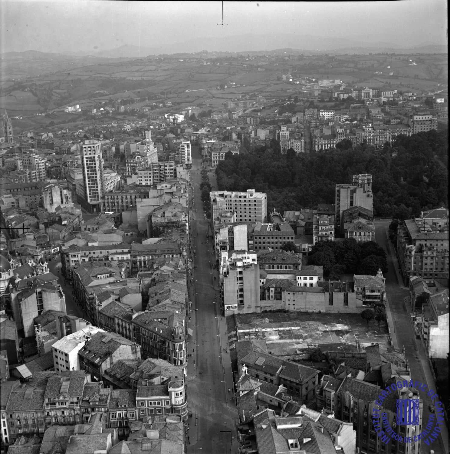 Un vuelo al pasado: así era Asturias, desde el aire, en 1962