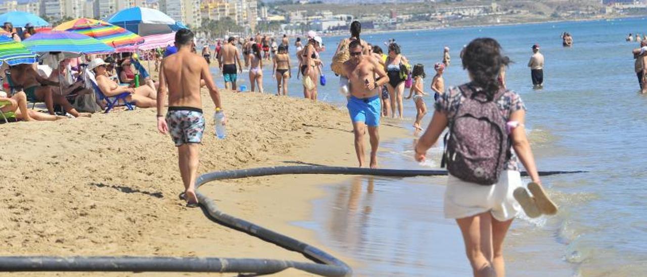 Otro lavapiés sin funcionar, en Arenales. | MATÍAS SEGARRA