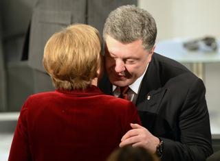 Berlín anuncia una cumbre en Minsk el miércoles para buscar la paz en Ucrania