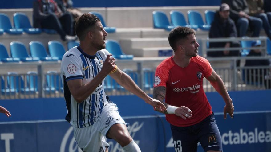 El Atlético Baleares encajó ante el San Fernando su quinta derrota seguida