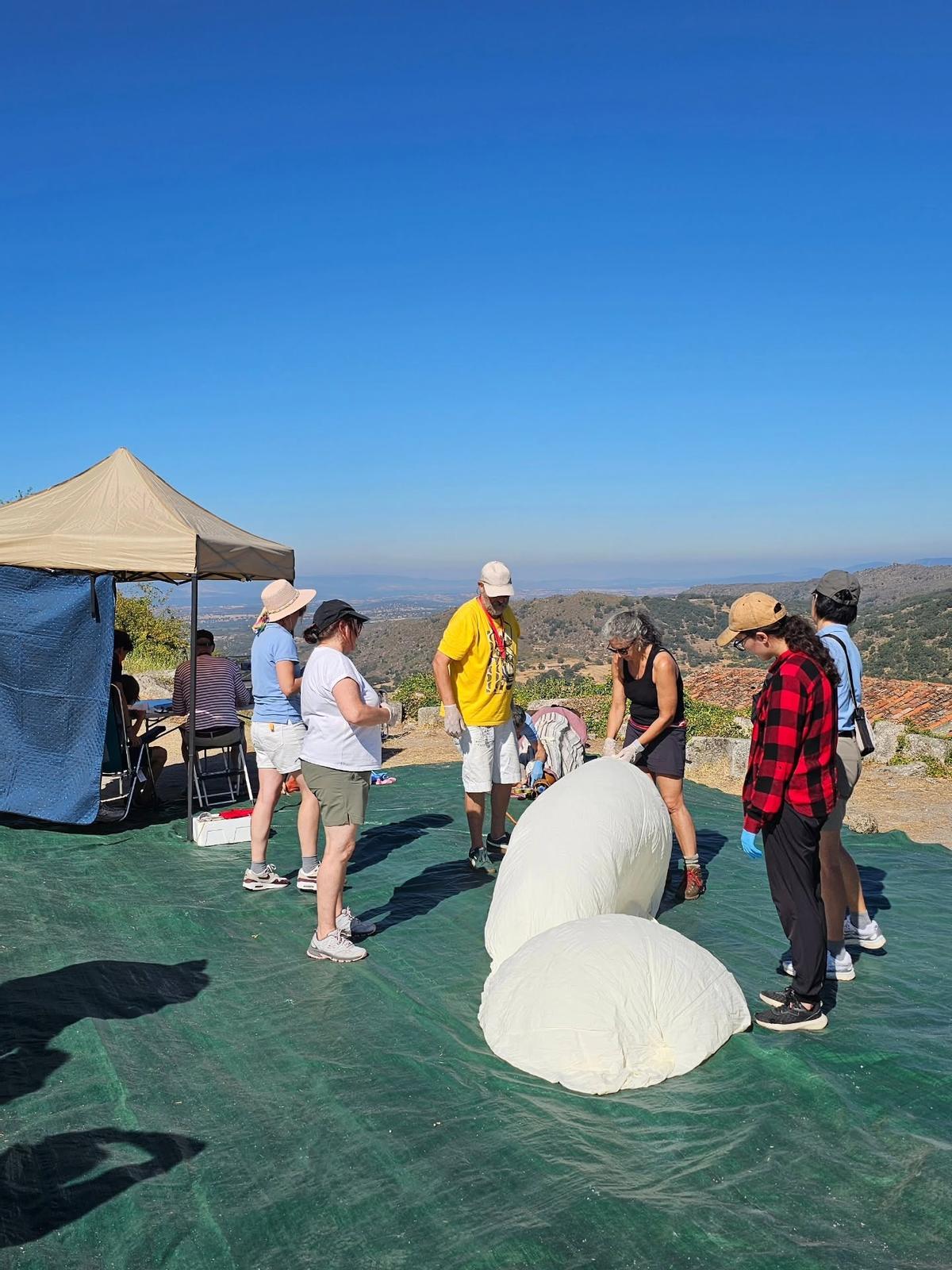 Galería | Así ha sido el lanzamiento de la sonda Gata Celeste II en Sierra de Gata