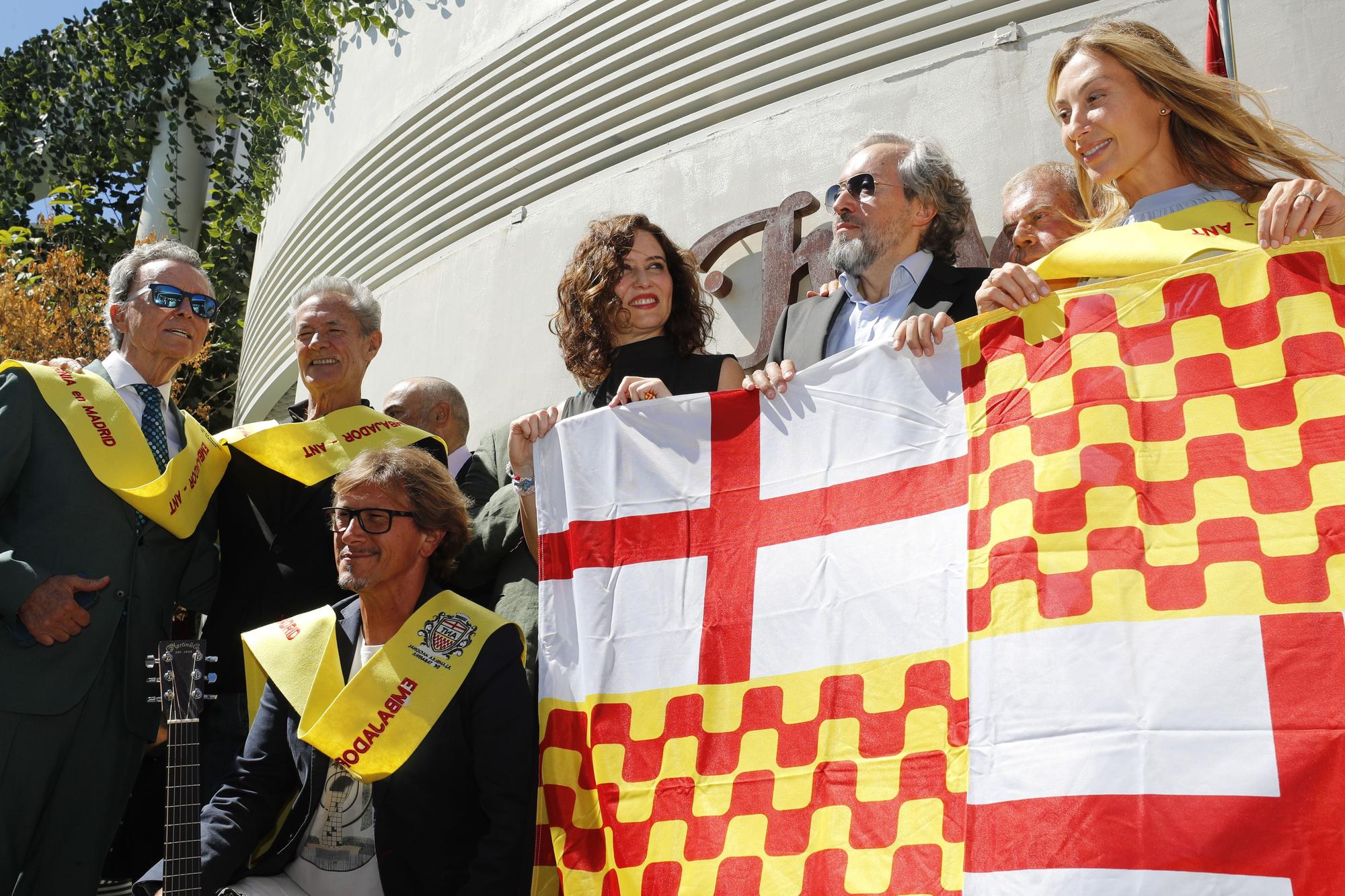 Ayuso es investida presidenta de Tabarnia en Madrid