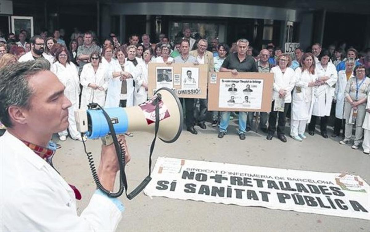 Médicos y enfermeras protestan contra los recortes en Sanidad.
