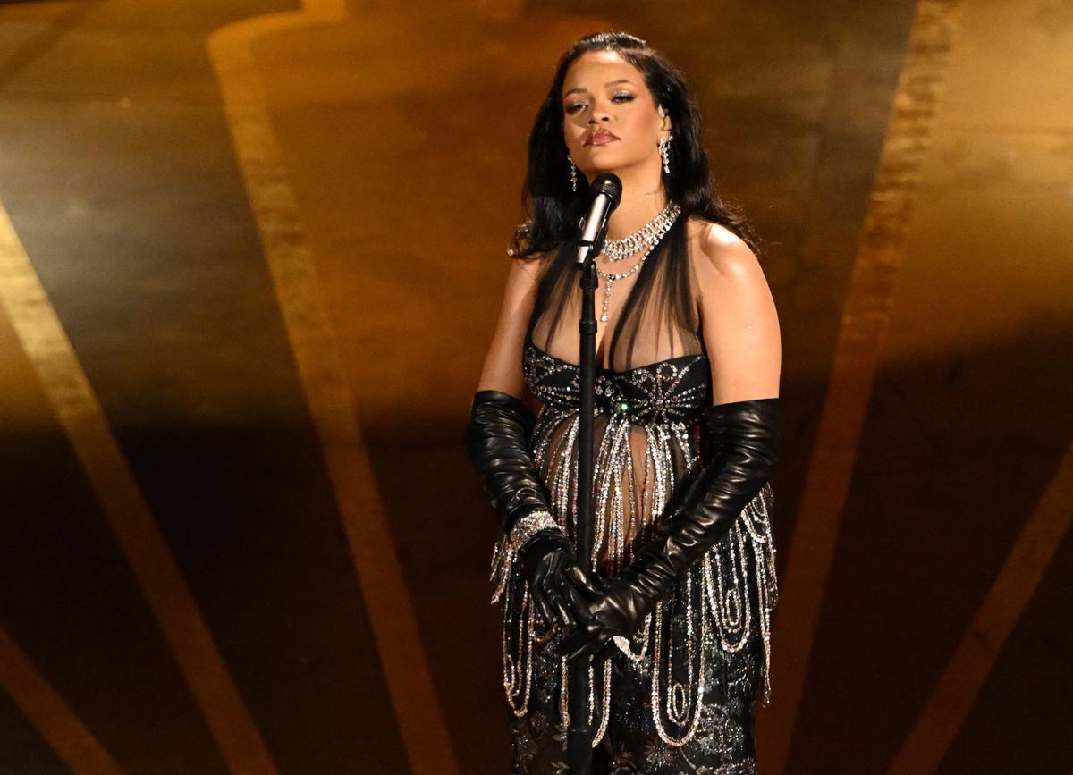 Rihanna interpreta Lift me up en los Oscar 2023