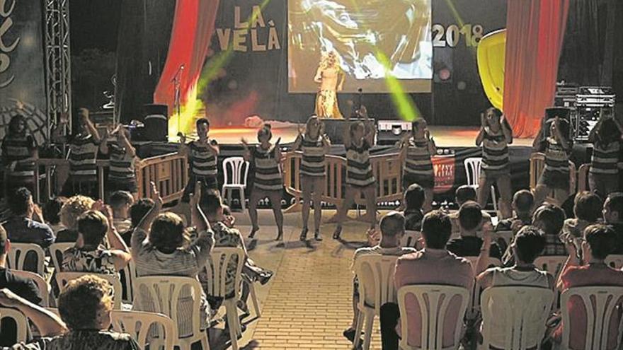 Los ‘bous’ y los espectáculos musicales            marcan el ritmo en las fiestas de Cabanes