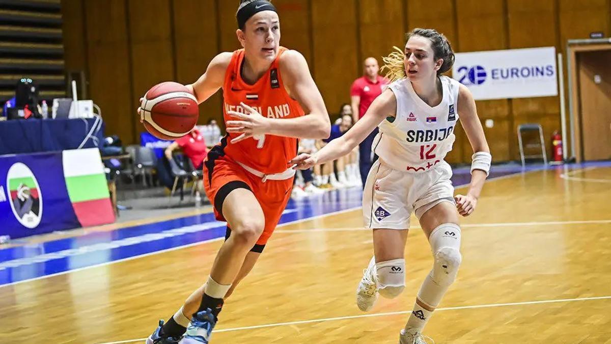 Vennema, en un partido con la selección holandesa.