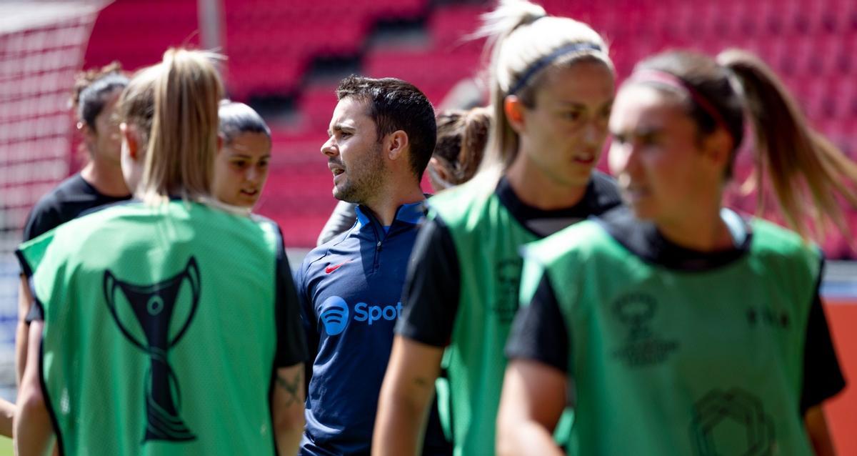 Las imágenes del entrenamiento oficial del Barça en el estadio de la final de la UWCL