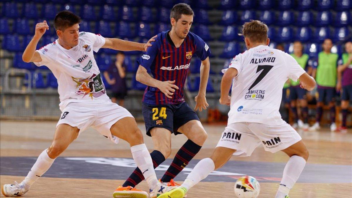 Adrián Ortego acabará su contrato con el FC Barcelona jugando en el Emotion Zaragoza