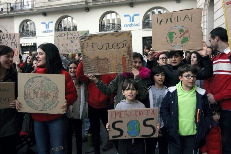 Los jóvenes zaragozanos se suman a la lucha contra el cambio climático