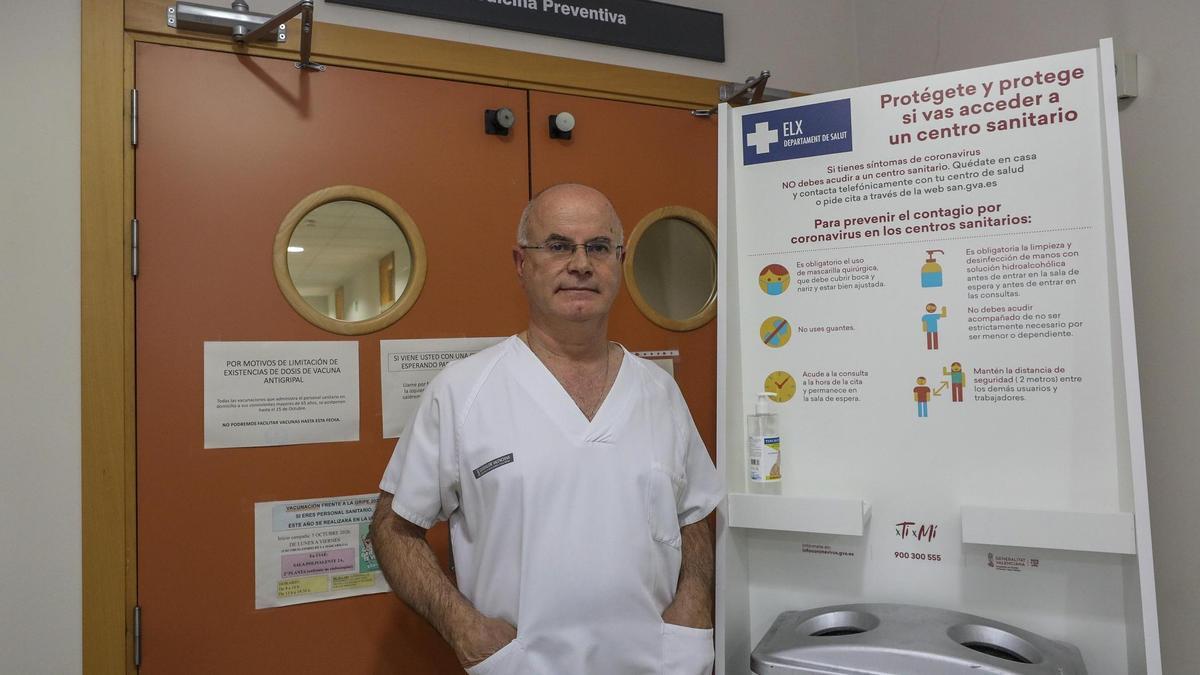 Juan Francisco Navarro, presidente de la Sociedad Valenciana de Medicina Preventiva y Salud Pública, y jefe de servicio en el Hospital General de Elche
