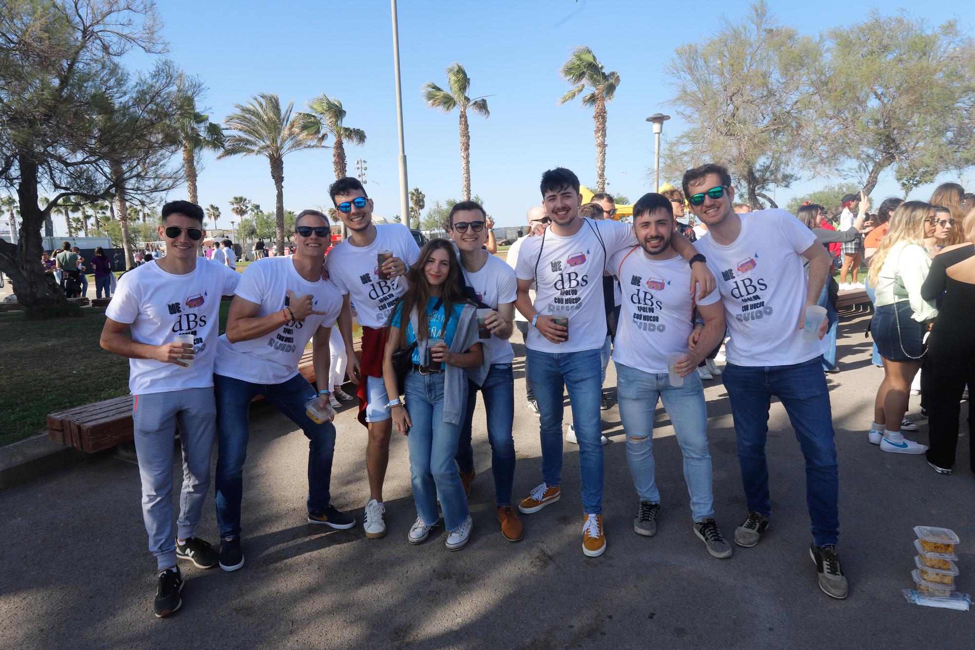 Búscate en las paellas universitarias de la Marina de València