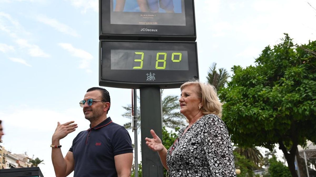 La Aemet prevé que el mercurio supure este lunes los 36º.
