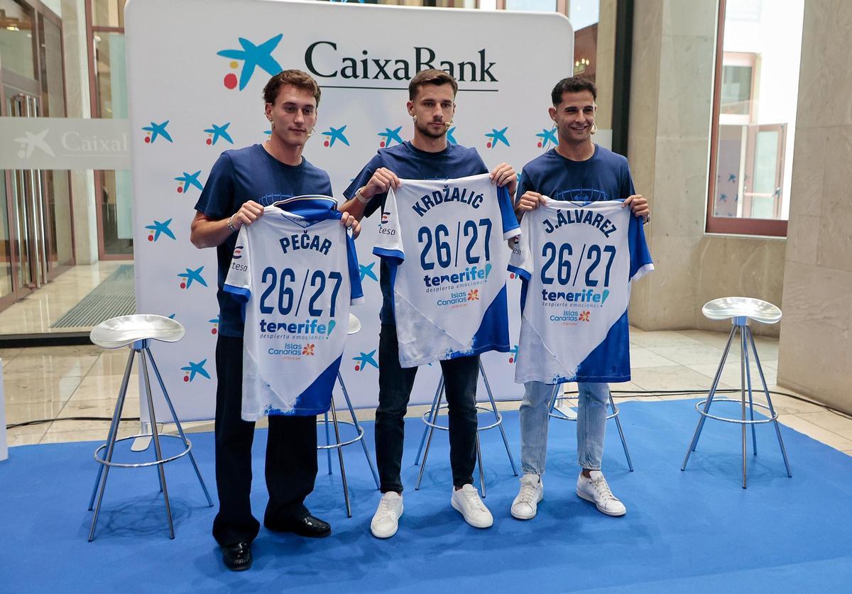 Martin Pecar, Anes Krdzalic y Jesús Álvarez.