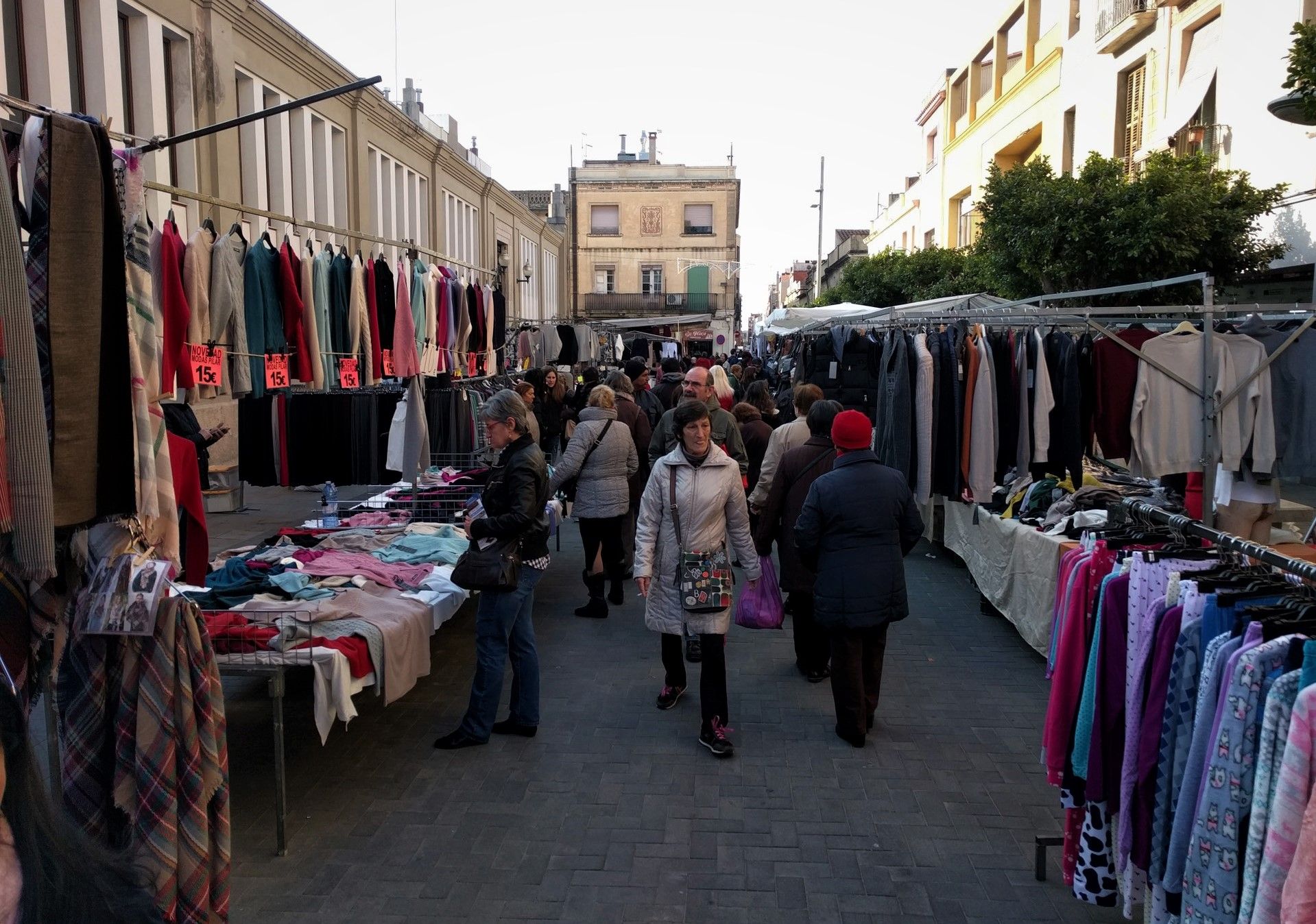 Imagen de archivo del mercado de la plaza Cuba de Mataró.