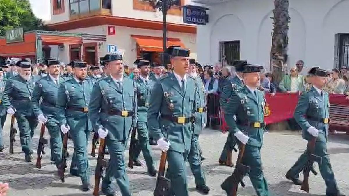 Desfile de la Guardia Civil en Palma del Río.