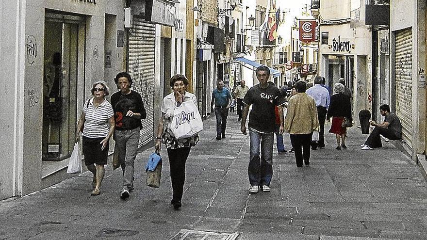 Cáceres quiere instituir el Día Internacional del Comercio Local