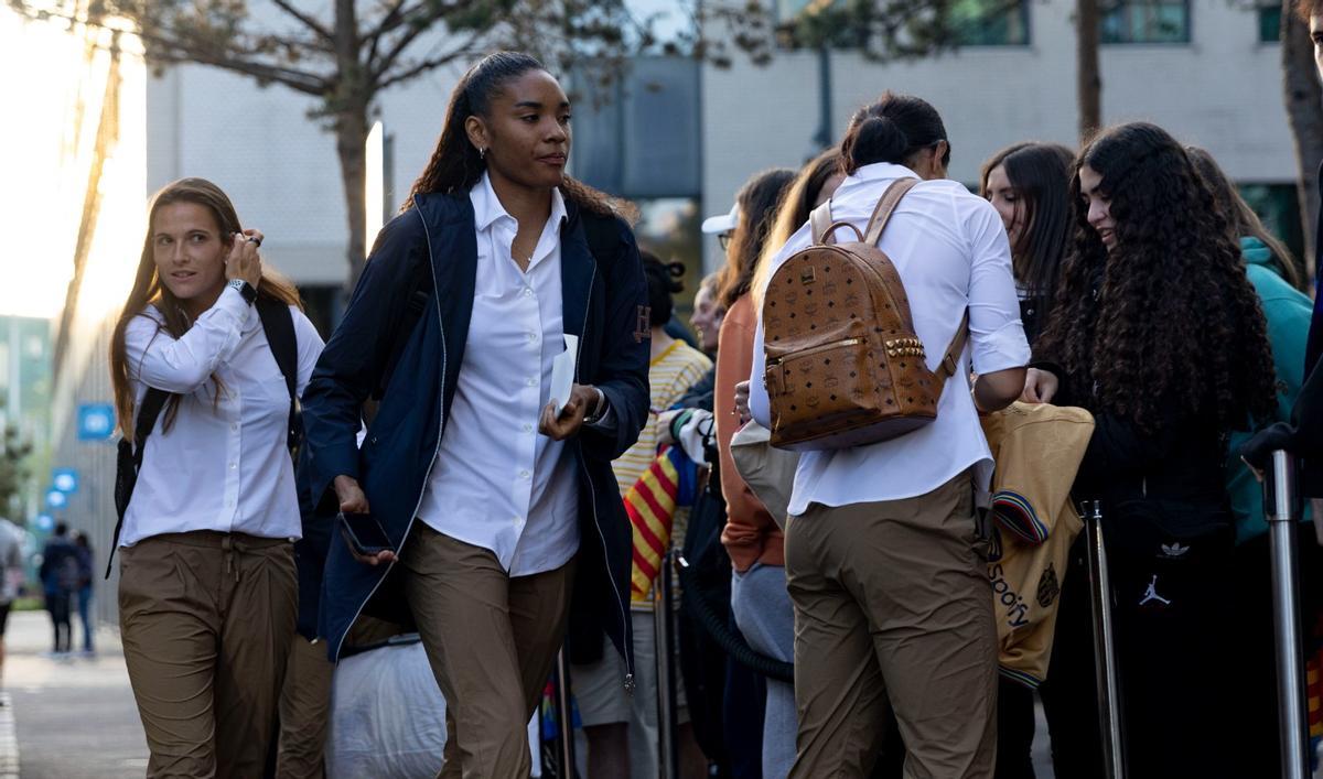 Así fue la llegada a Eindhoven del FC Barcelona