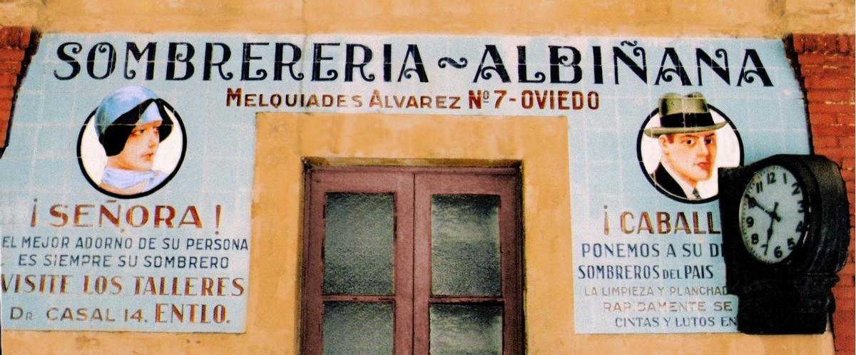 Anuncio de Albiñana que estaba en la antigua estación del Vasco, en Oviedo.