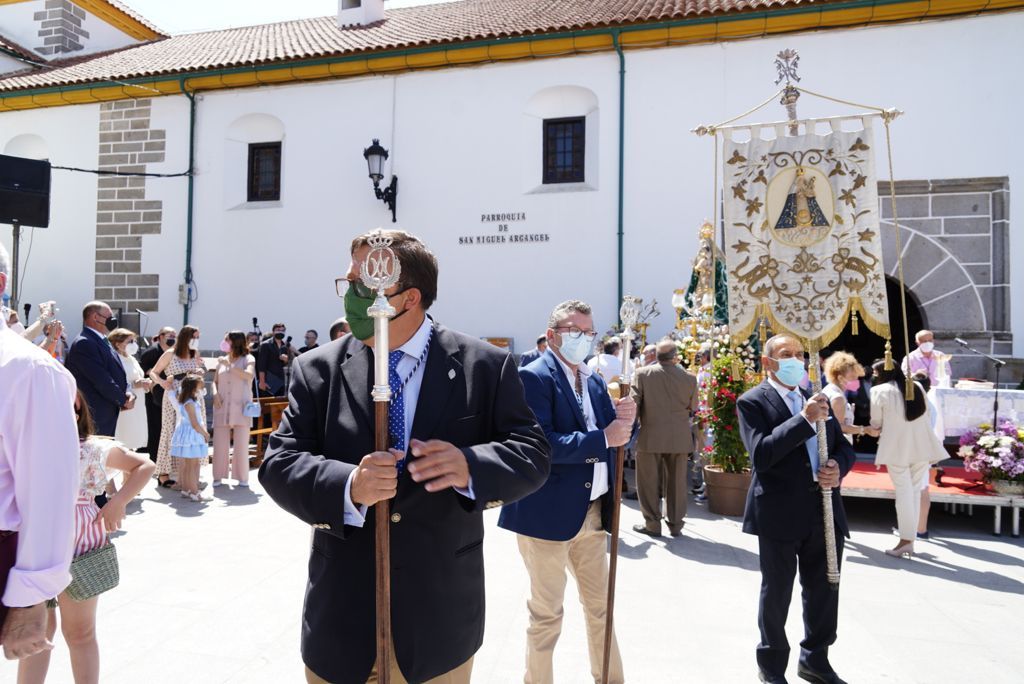 La Virgen de Luna procesiona en Villanueva de Córdoba