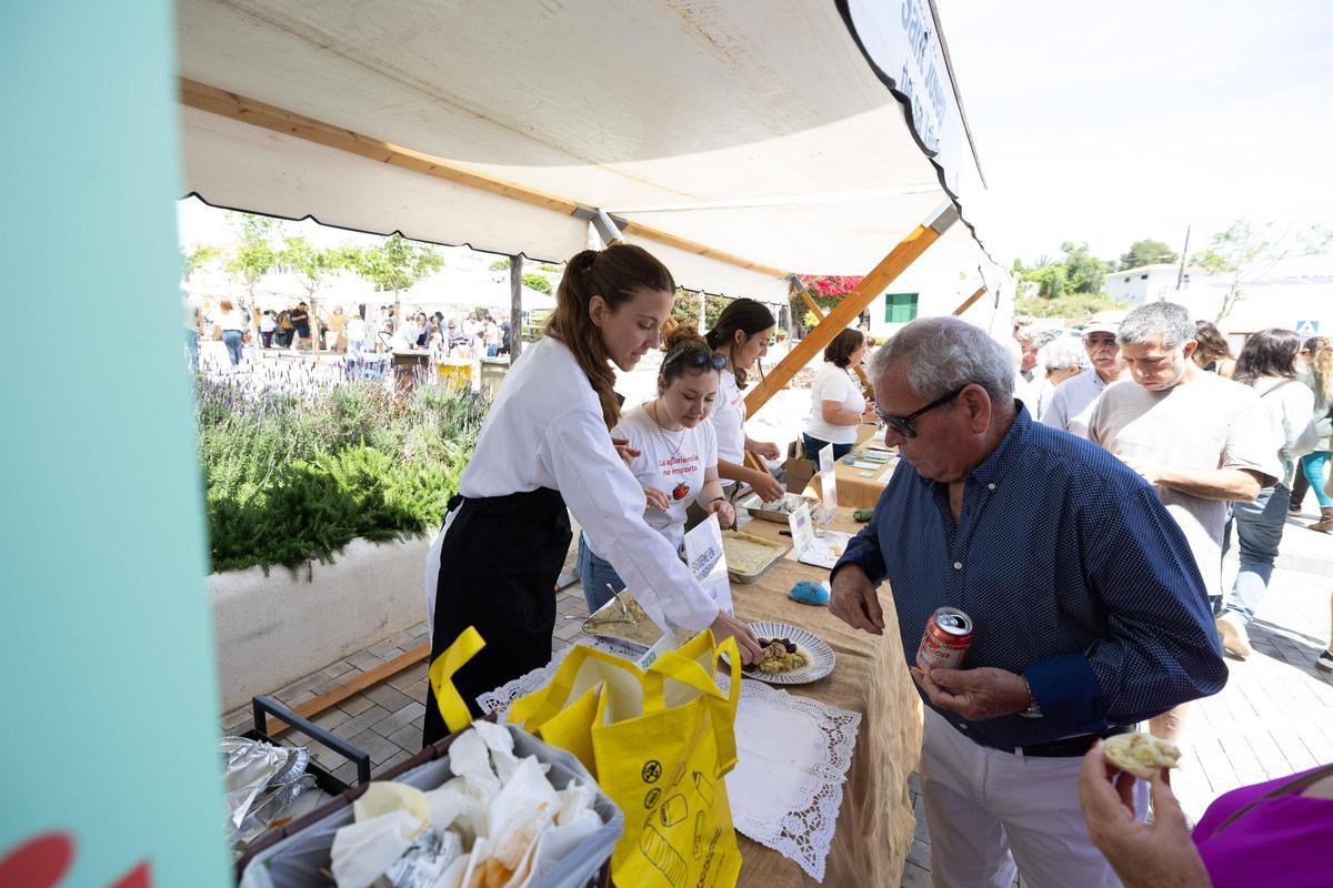 Descubre todas las fotos de la III Feria de la patata ibicenca