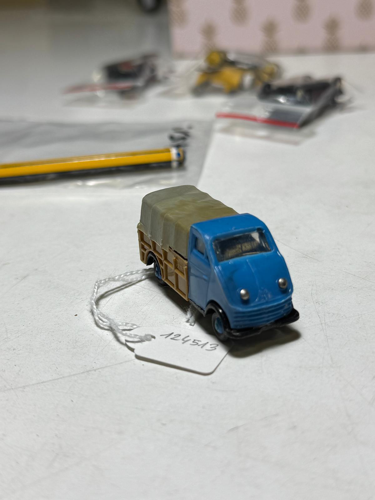 Una de les peces ja catalogada de la reserva i que espera el seu torn per veure la llum.