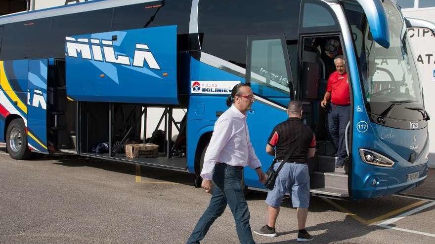 El Real Burgos, a su llegada al Ruta de la Plata.