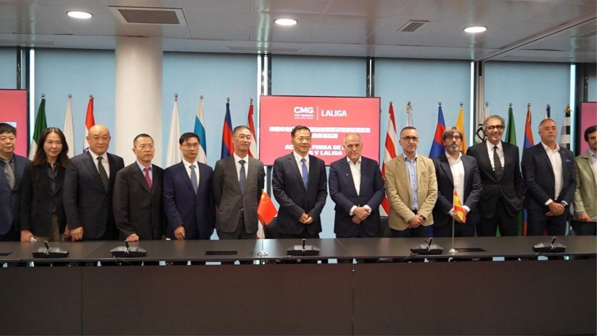 La Liga de Fútbol Profesional de España firma un acuerdo de cooperación con el Grupo de Medios de China (CMG)