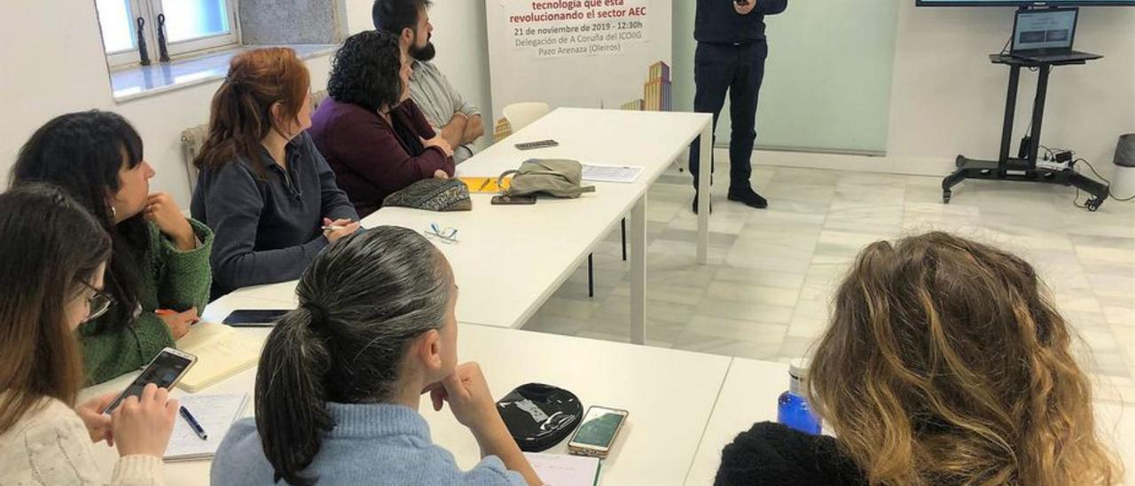 Industriales de Galicia, en una actividad el pazo de Arenaza.   | // L.O.