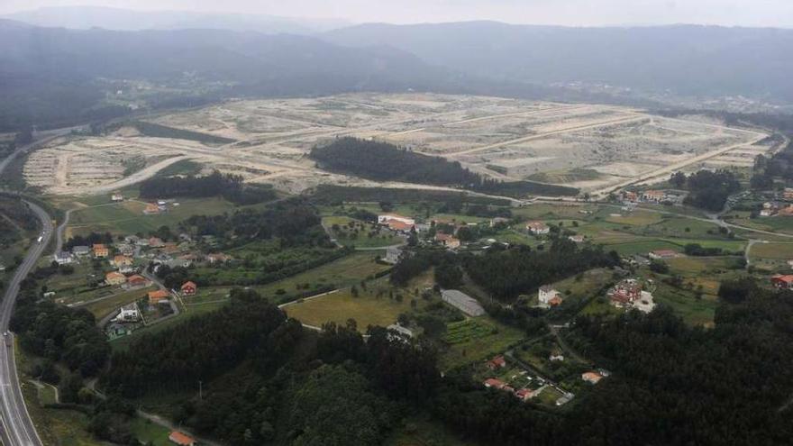 Vista aérea del polígono de Morás, con las parcelas vacantes.