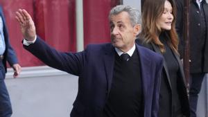 La justícia posa en llibertat vigilada Sarkozy després de 20 dies a la presó