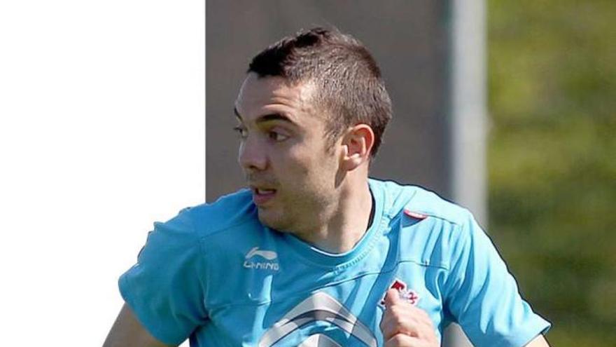 Iago Aspas, durante un entrenamiento esta semana en A Madroa. // Ricardo Grobas