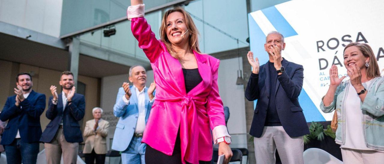 Un momento del acto de presentación de la plancha que acompaña a Rosa Dávila al Cabildo de Tenerife.