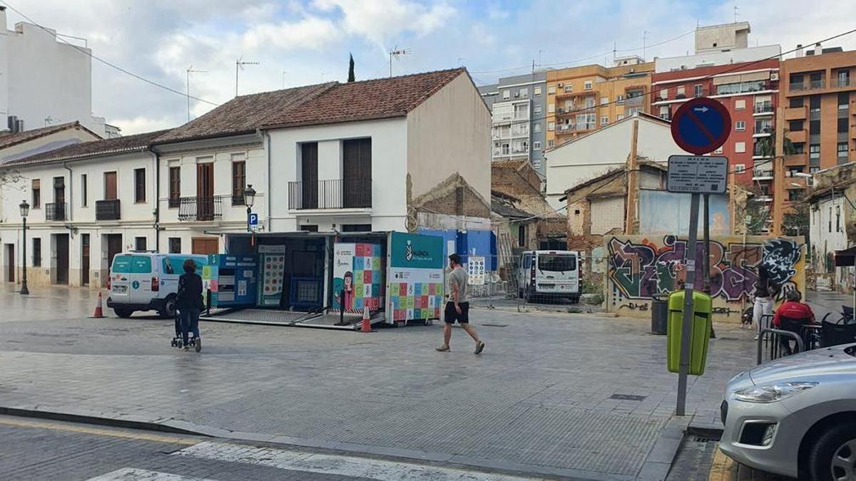 Vista de la plaza y la parte más antigua de Patraix.
