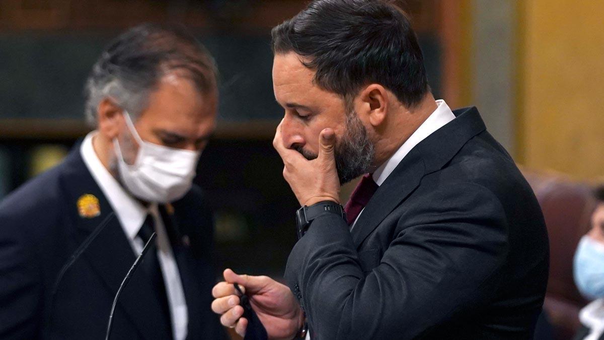 Abascal ofrece al PP construir una alternativa para rescatar a España.