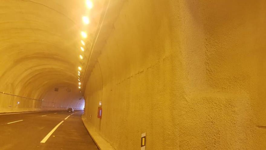 Fomento reabre el túnel de Brotons en la autopista de circunvalación de Alicante