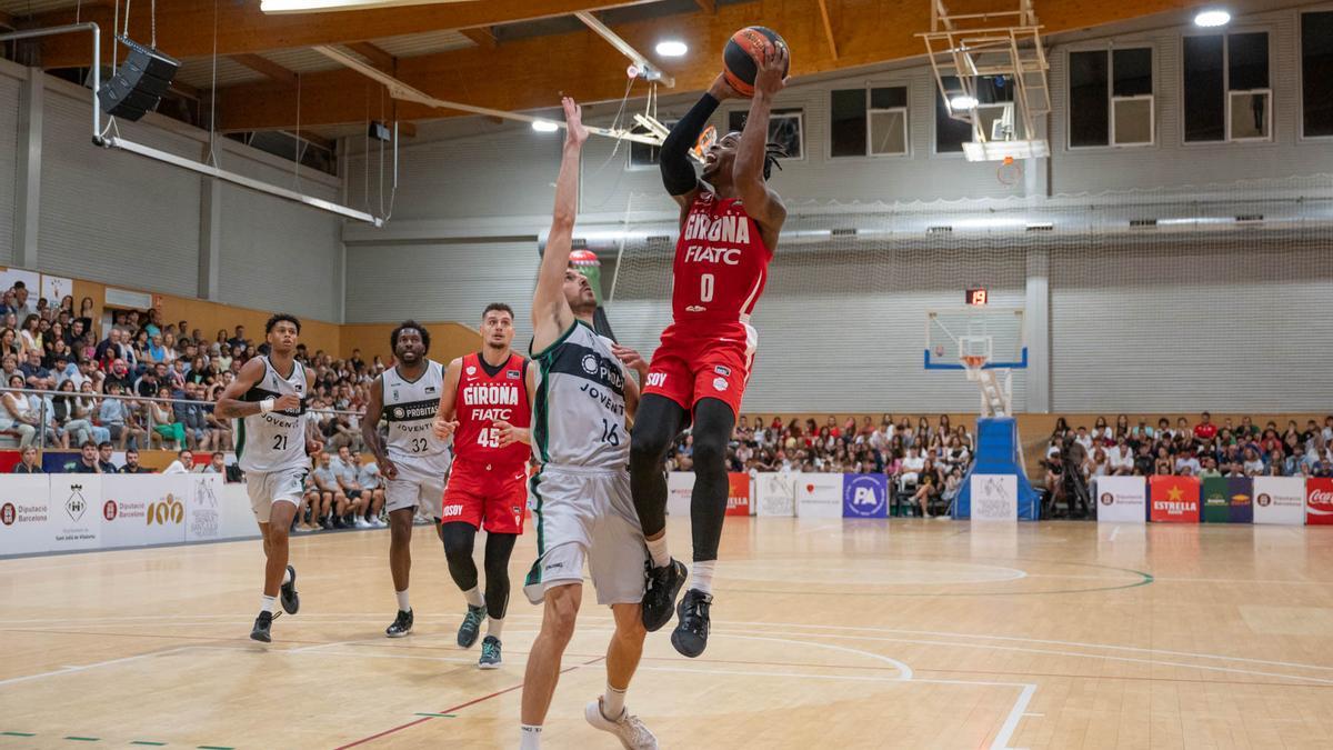 Iroegbu, en una acció del partit contra el Joventut