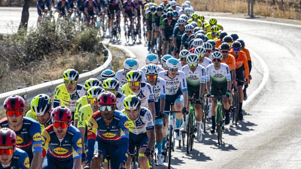 Siete ciclistas pudieron lanzar una fuga del pelotón en la primera etapa de la Volta a la Comunitat Valenciana