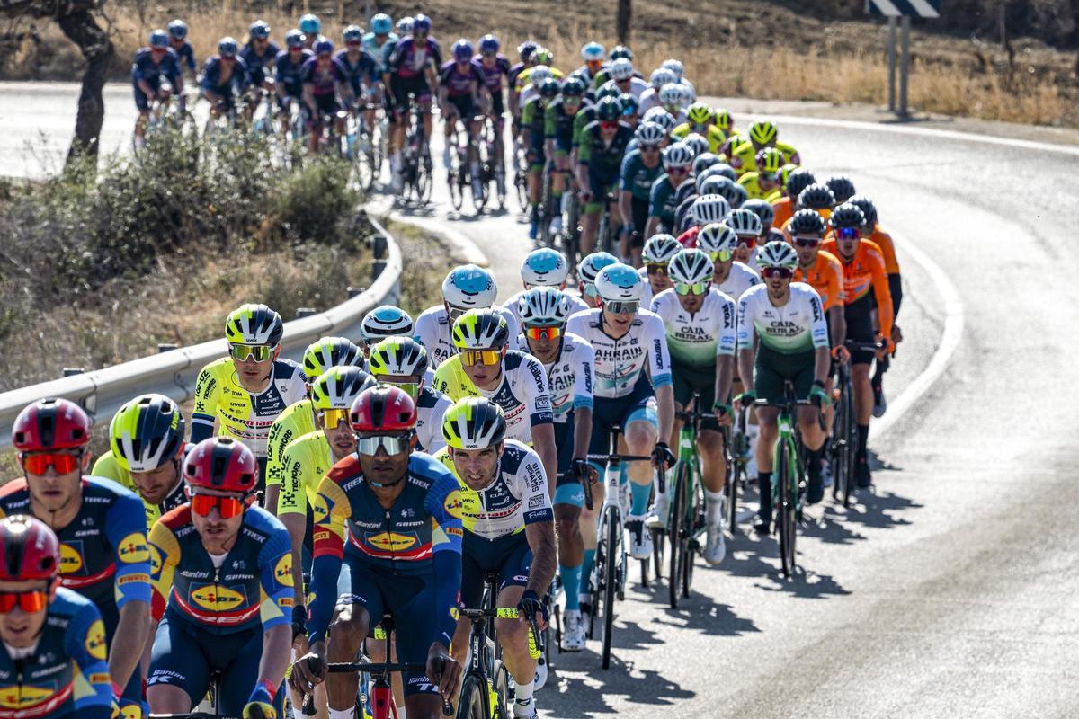 Siete ciclistas pudieron lanzar una fuga del pelotón en la primera etapa de la Volta a la Comunitat Valenciana