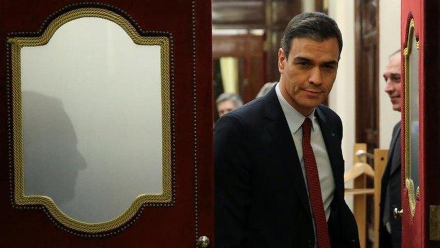 Sánchez pide &quot;unidad&quot; a una oposición que reclama medidas más duras