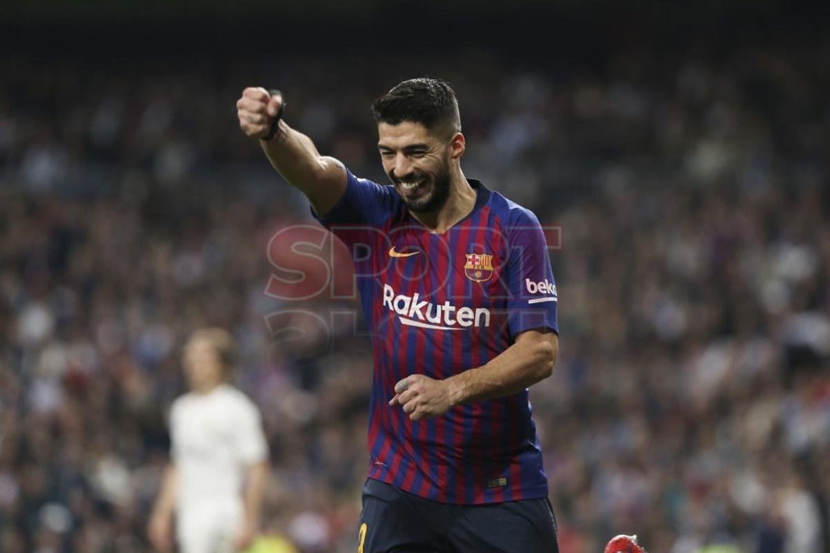 Luís Suárez eufórico tras marcar el tercer gol del Clásico de semifinal de Copa del Rey entre el Real Madrid y el FC Barcelona. Luís Suárez eufórico tras marcar el tercer gol del Clásico de semifinal de Copa del Rey entre el Real Madrid y el FC Barcelona.