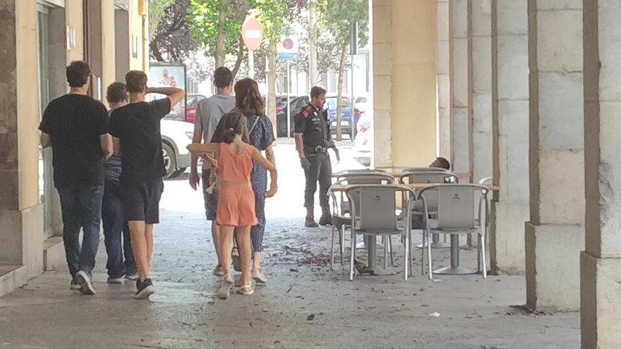 Una discussió entre tres homes acaba amb un causant destrosses a la terrassa d&#039;un bar al centre de Girona