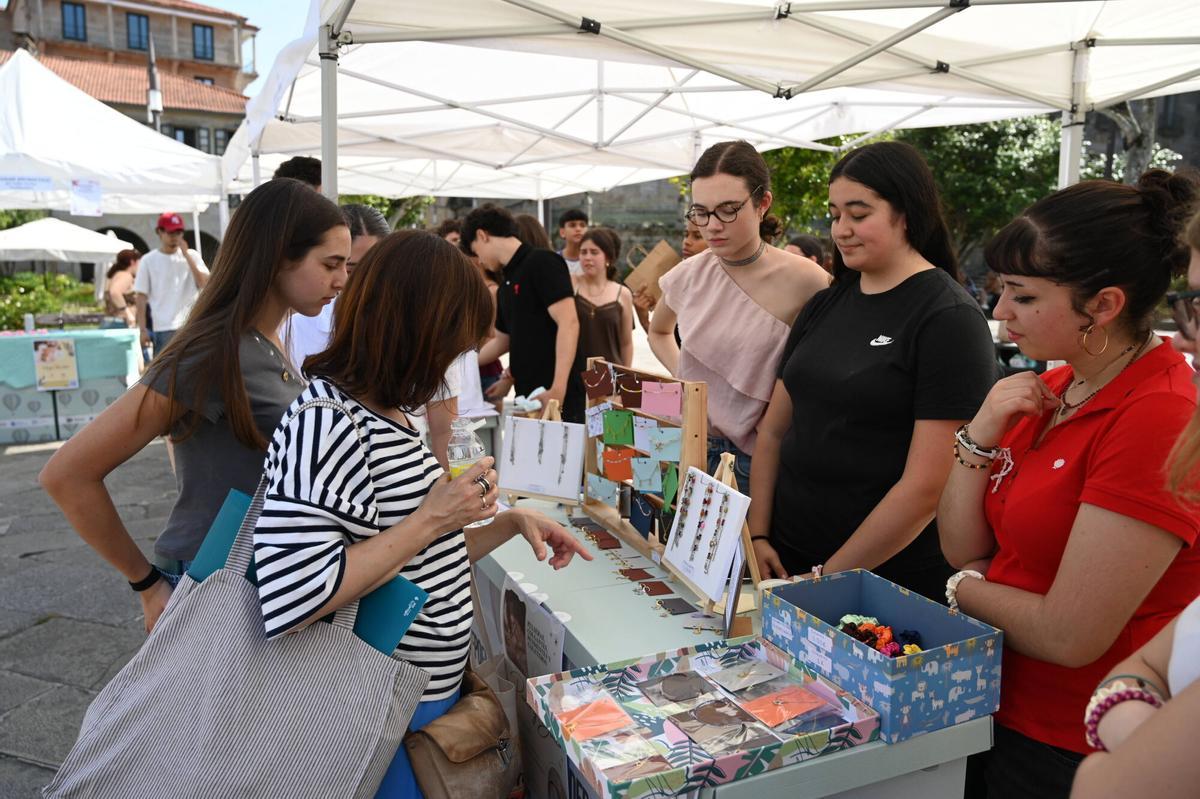 PONTEVEDRA.Mercado de alumnos de educación secundaria en la Herrería