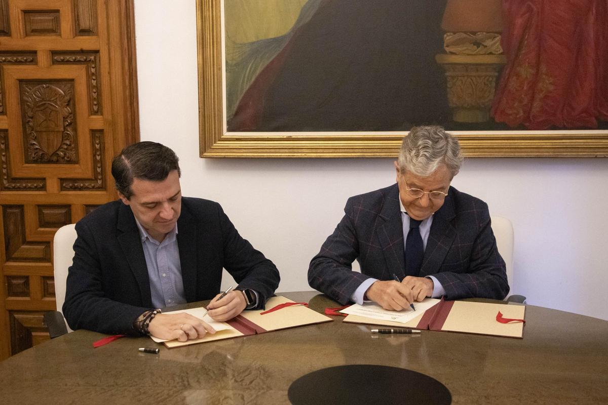 La Diputación y el Ayuntamiento de Córdoba regularizan la cesión de la Huerta de las Caballerizas Reales,