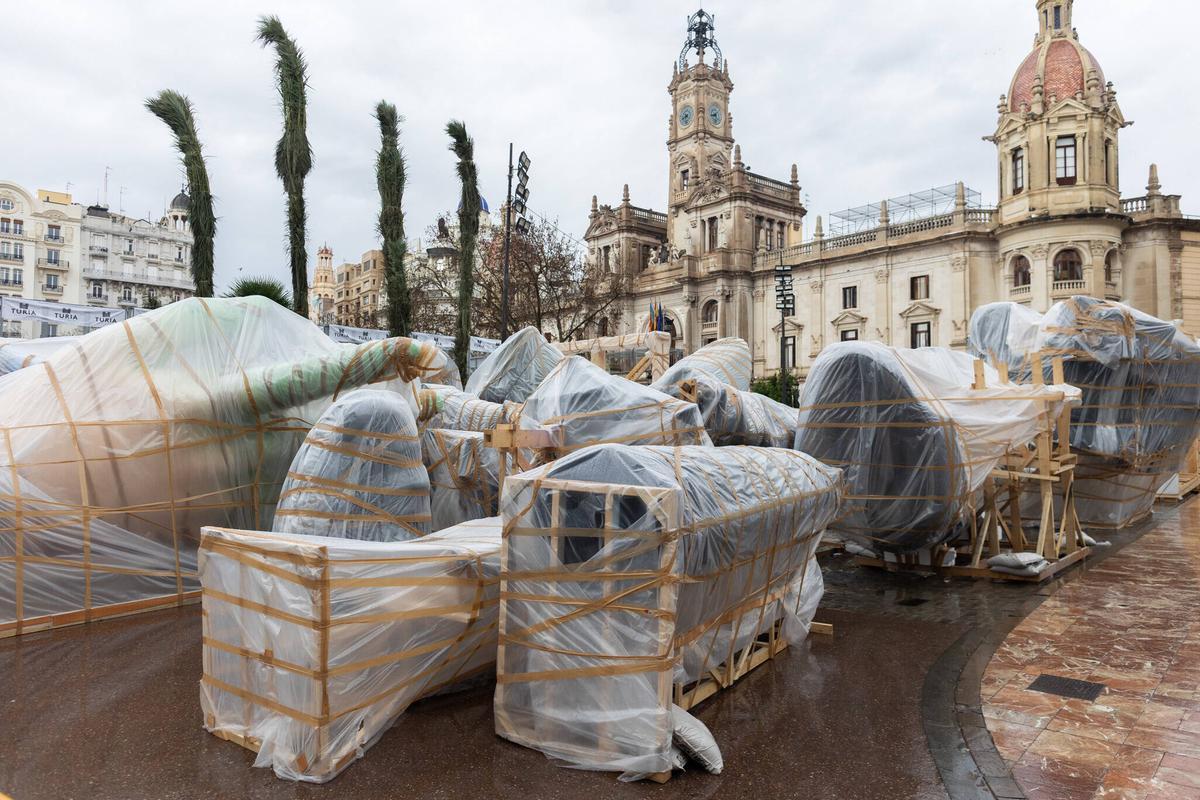 La Lluvia ha arruinado varios actos de la primera semana de Fallas.