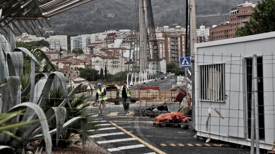 El puente permanece cerrado desde el pasado mes de agosto